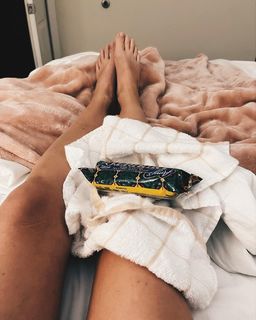 Diora Baird feet photo thumbnail