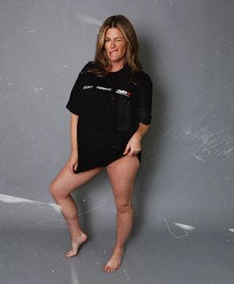 Diora Baird feet photo thumbnail