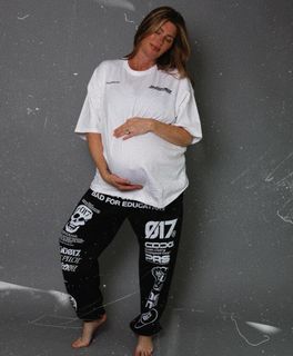 Diora Baird feet photo thumbnail