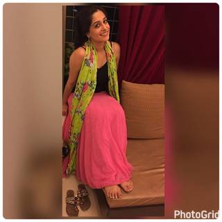 Dipika Kakar feet photo 17