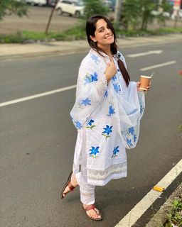 Dipika Kakar feet photo 11