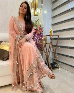 Dipika Kakar feet photo 5
