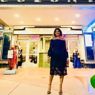 Dira Paes feet photo thumbnail