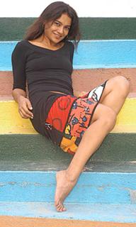 Dira Paes feet photo thumbnail