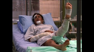 Dira Paes feet photo thumbnail