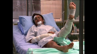 Dira Paes feet photo thumbnail