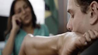 Dira Paes feet photo thumbnail