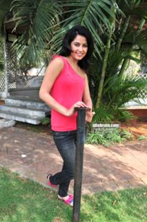 Disha Pandey feet photo 3