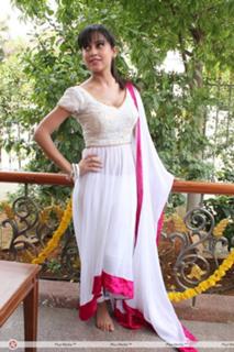 Disha Pandey feet photo 5