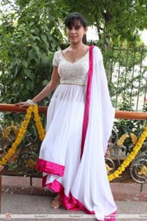 Disha Pandey feet photo 2