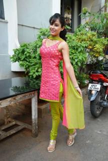 Disha Pandey feet photo 20