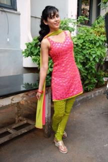 Disha Pandey feet photo 19
