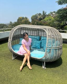 Disha Pandey feet photo 2