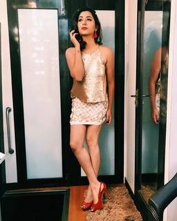 Disha Parmar feet photo 15