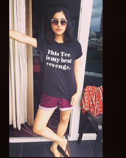 Disha Parmar feet photo 9