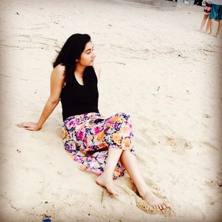 Disha Parmar feet photo 8