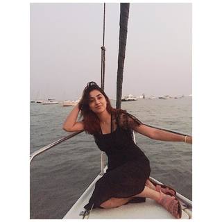 Disha Parmar feet photo 3
