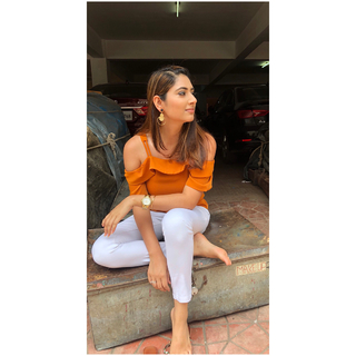 Disha Parmar feet photo 9