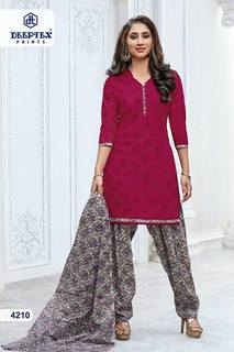 Disha Parmar feet photo 2