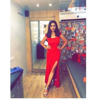 Disha Parmar feet photo 12