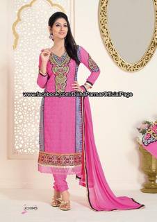 Disha Parmar feet photo 7