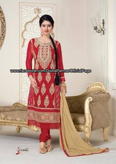 Disha Parmar feet photo 5