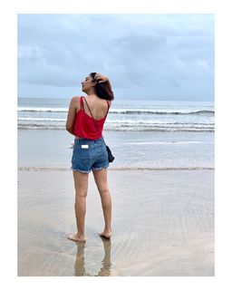 Disha Parmar feet photo 3