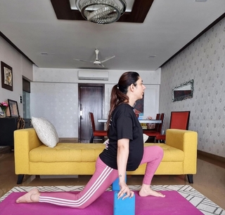 Disha Parmar feet photo 1