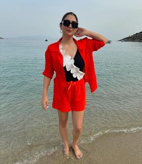 Disha Parmar feet photo 9