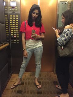Disha Parmar feet photo 8