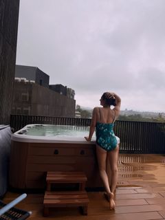 Disha Parmar feet photo 1