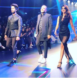 Disha Patani feet photo thumbnail