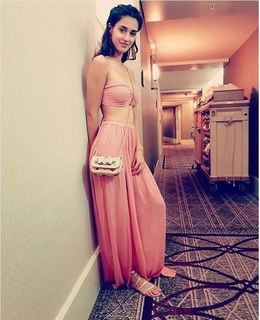 Disha Patani feet photo thumbnail