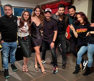 Disha Patani feet photo thumbnail