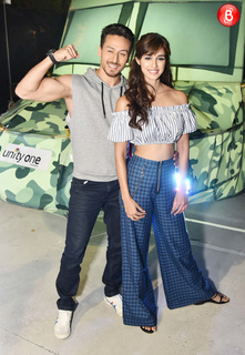 Disha Patani feet photo thumbnail