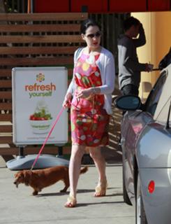 Dita Von Teese feet photo thumbnail