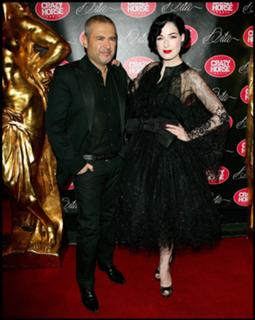 Dita Von Teese feet photo thumbnail