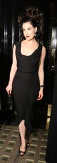 Dita Von Teese feet photo thumbnail