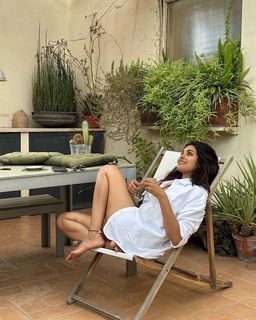 Divi Vadthya feet photo 16