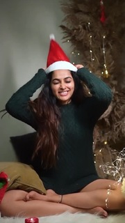 Divi Vadthya feet photo 5