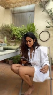 Divi Vadthya feet photo 16