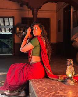 Divi Vadthya feet photo 10