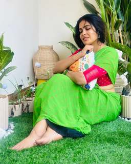 Divi Vadthya feet photo 6