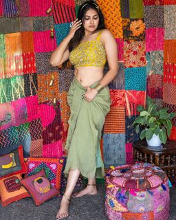 Divi Vadthya feet photo 19