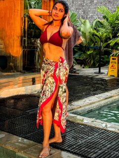 Divi Vadthya feet photo 8