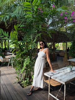 Divi Vadthya feet photo 5