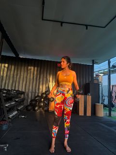 Divi Vadthya feet photo 4