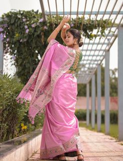 Divi Vadthya feet photo 14