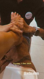 Divi Vadthya feet photo 9