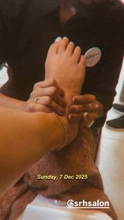 Divi Vadthya feet photo 7
